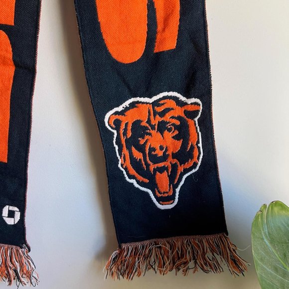 Chicago Bears NFL Navy and Orange Fringe Winter Scarf - Picture 2 of 3